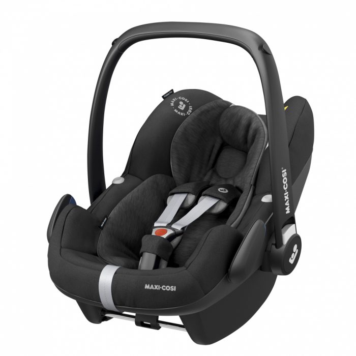 Autosedačka Maxi-Cosi Pebble Pro i-Size Essential Black (0-13 kg)